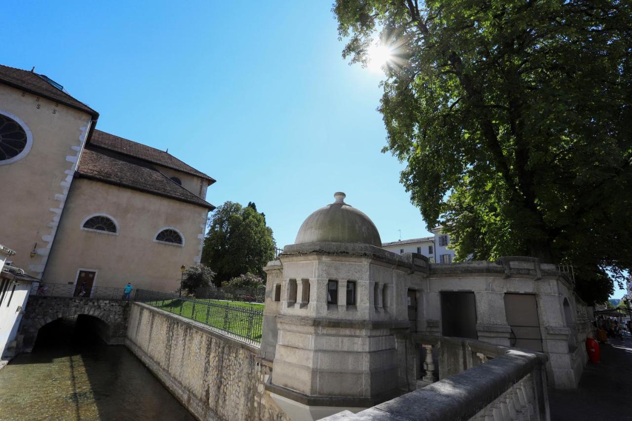 Royalement Bien ! Hyper-Centre - Wifi - Netflix - Disney Plus Annecy Bagian luar foto